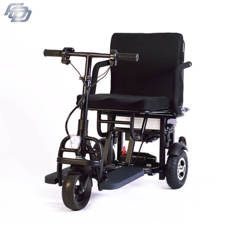 Handicapped auto foldable portable 3 wheels elderly mobility scooters